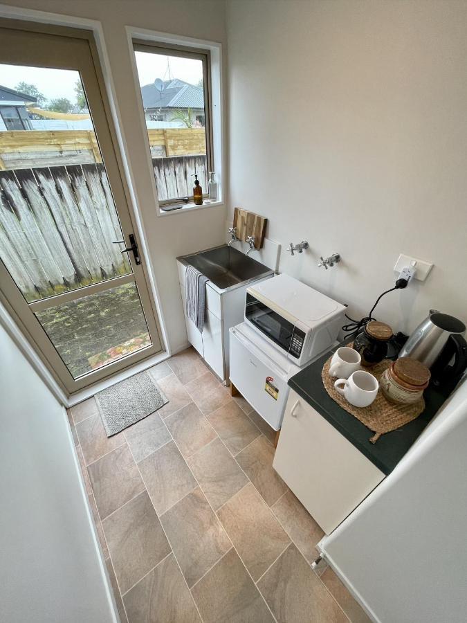Papamoa Two Rooms & Kitchenette - Dogs Welcome Exteriör bild